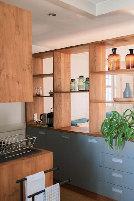 Seesicht Und Charmante Wohnung Bei Hanni Und Ueli Bottighofen Exterior foto
